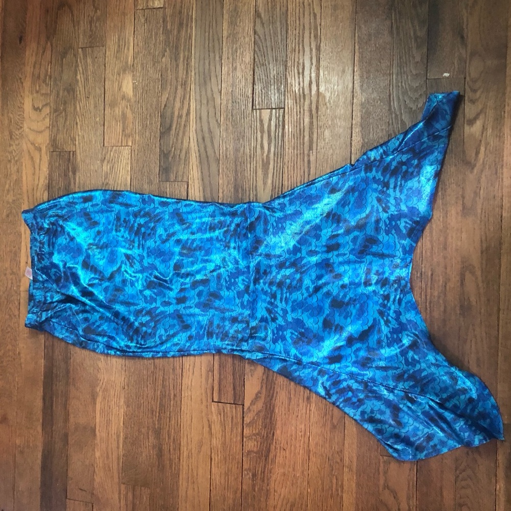 Mermaid tale cover up